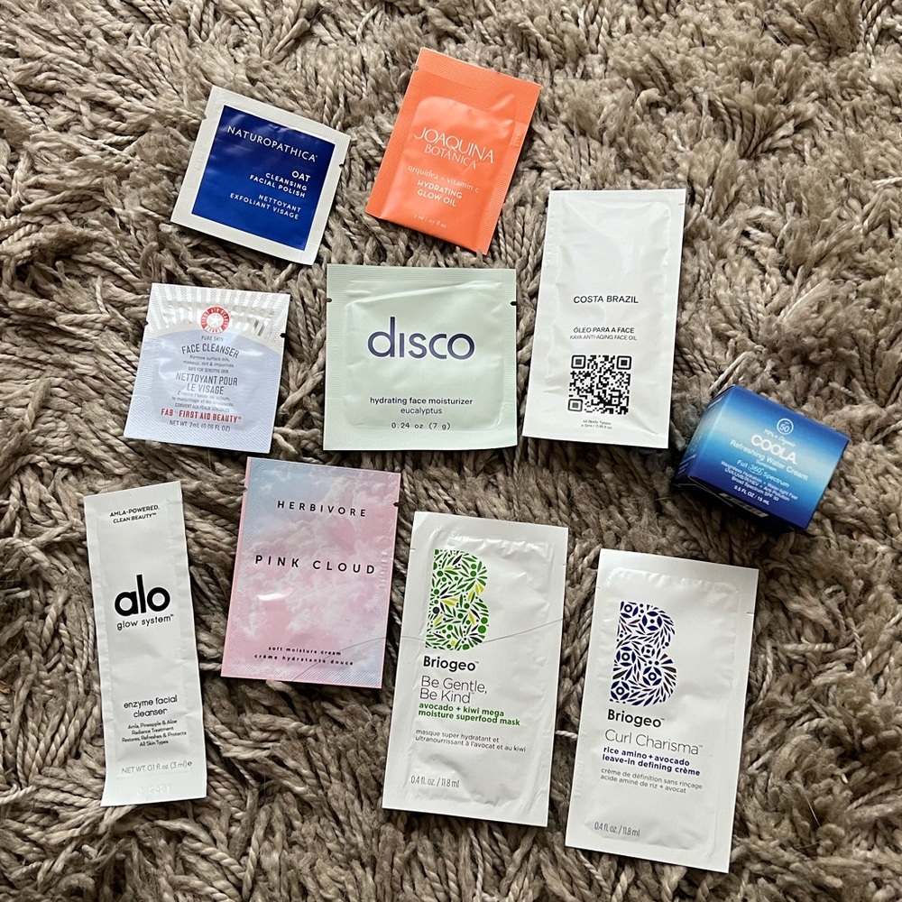 10 Piece Natural Skincare Sample Set